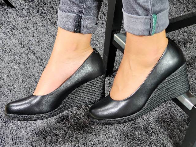 Pantofi dama negri Lima biashoes.ro imagine reduceri